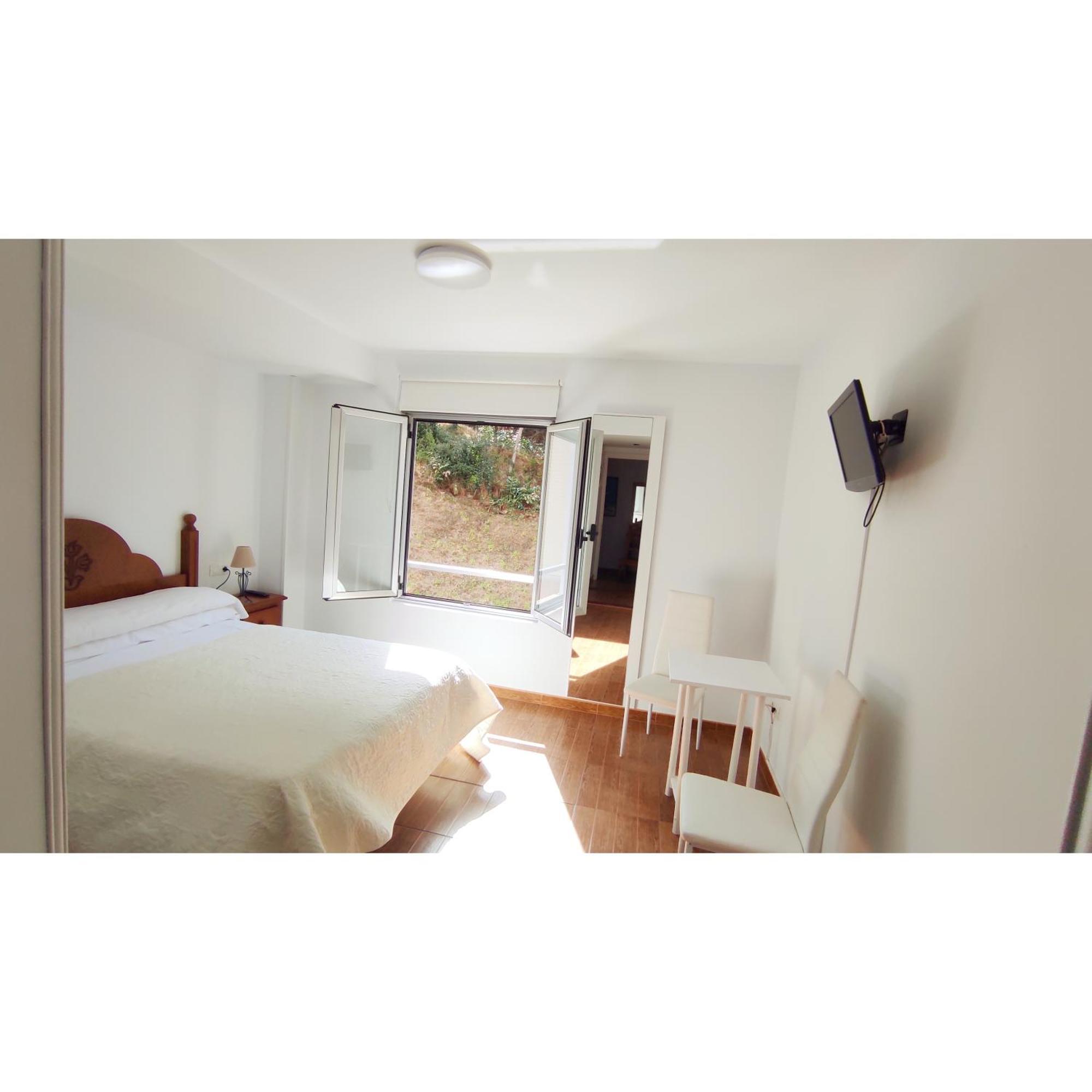 Pension Villa ** كوميلاس المظهر الخارجي الصورة