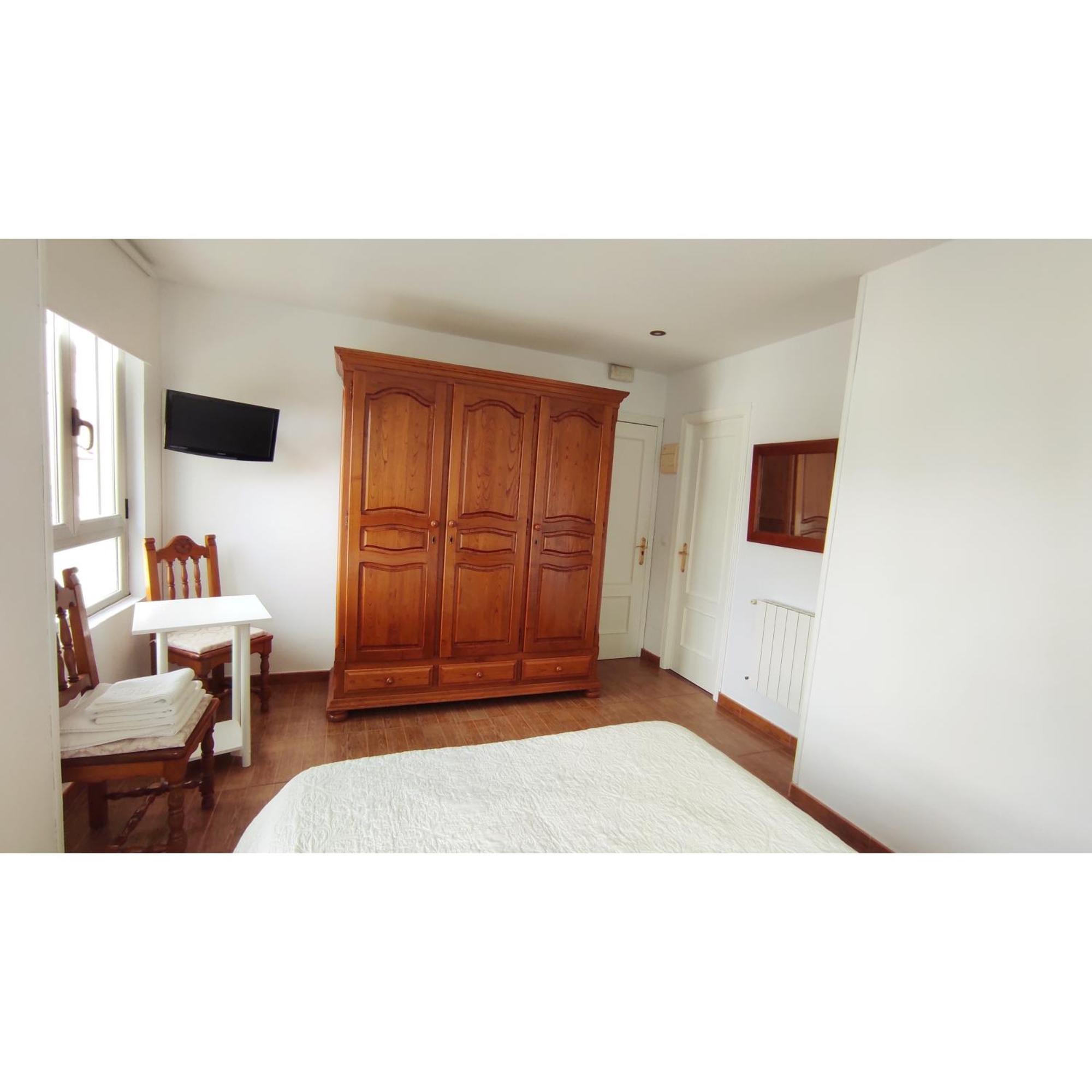Pension Villa ** كوميلاس المظهر الخارجي الصورة